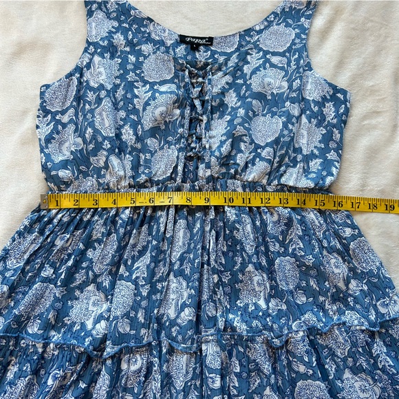 Papá Vancouver | Tiered Blue Floral Maxi Dress w/tie & tassels Size L Cottage - Picture 7 of 14